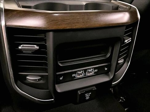 Used 2024 RAM 3500 Laramie image 32