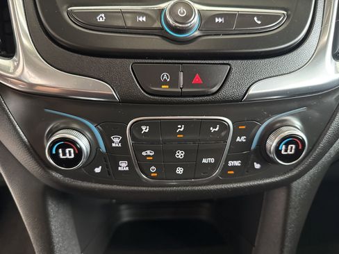 Used 2024 Chevrolet Equinox LT image 29