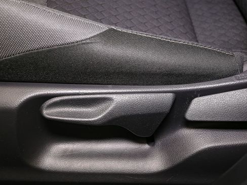 Used 2021 Toyota C-HR LE image 42