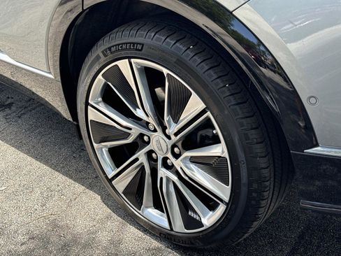 Used 2025 Cadillac Lyriq Luxury w/ LPO, Floor Liner Package AWD/4WD image 12