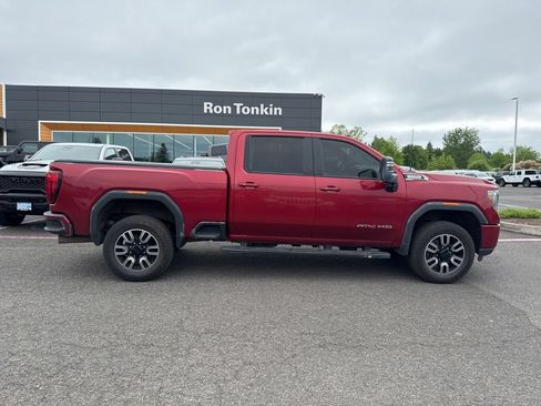 Used 2020 GMC Sierra 2500 AT4 w/ AT4 Premium Package AWD/4WD image 10