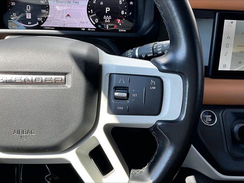 Certified 2023 Land Rover Defender 110 X-Dynamic SE AWD/4WD image 18