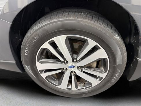 Used 2018 Subaru Outback 2.5i Limited image 41