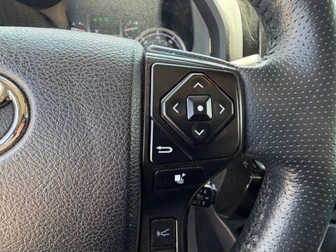 Used 2023 Toyota 4Runner TRD Off-Road Premium AWD/4WD image 17