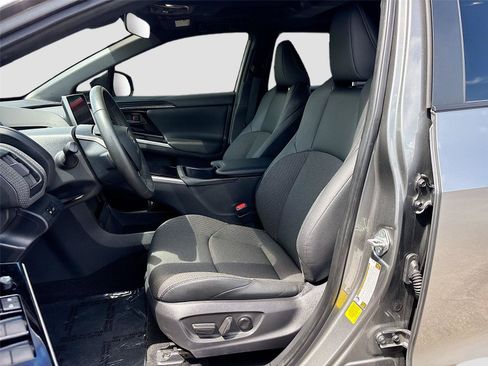 Used 2025 Toyota bZ4X FWD image 19