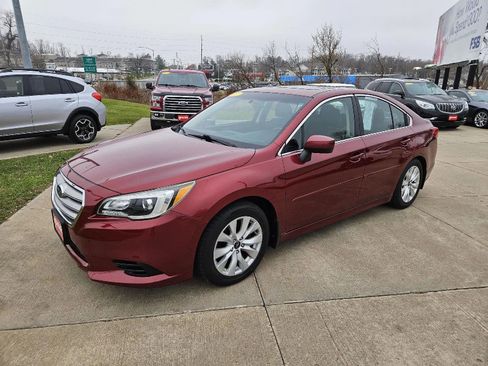 Used 2017 Subaru Legacy 2.5i Premium image 3