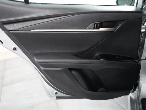 Used 2025 Toyota Camry LE FWD image 15