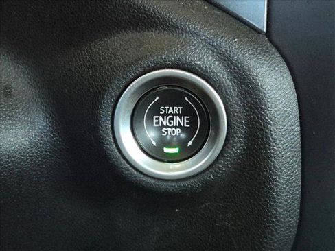 Used 2022 Chevrolet Silverado 1500 RST w/ Safety Package AWD/4WD image 12