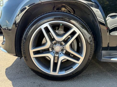 Used 2017 Mercedes-Benz GLS 550 4MATIC image 8