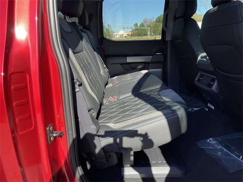 New 2026 Ford F250 Lariat w/ Black Appearance Package image 29