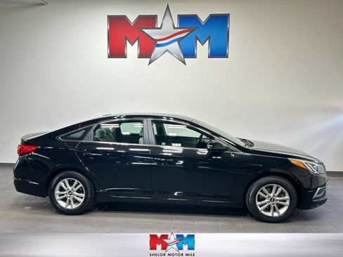 Used 2017 Hyundai Sonata SE FWD image 1