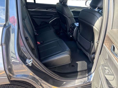 New 2026 Jeep Grand Cherokee Limited AWD/4WD image 21