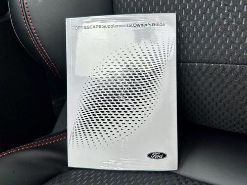 New 2025 Ford Escape ST-Line w/ Tech Pack #1 image 33