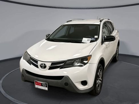 Used 2015 Toyota RAV4 LE AWD/4WD image 1