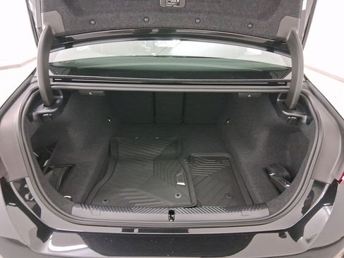 New 2026 BMW 530i xDrive w/ M Sport Package image 28