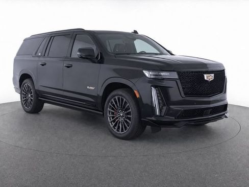 Used 2024 Cadillac Escalade ESV V AWD/4WD image 2