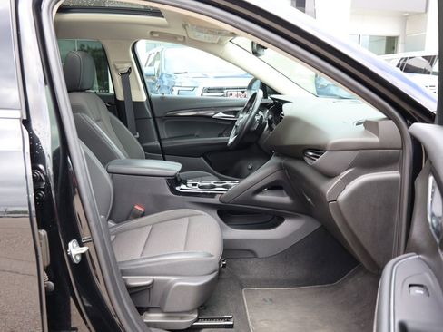 Used 2022 Buick Envision Preferred FWD image 27