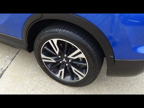 Used 2024 Mitsubishi Eclipse Cross SE image 9