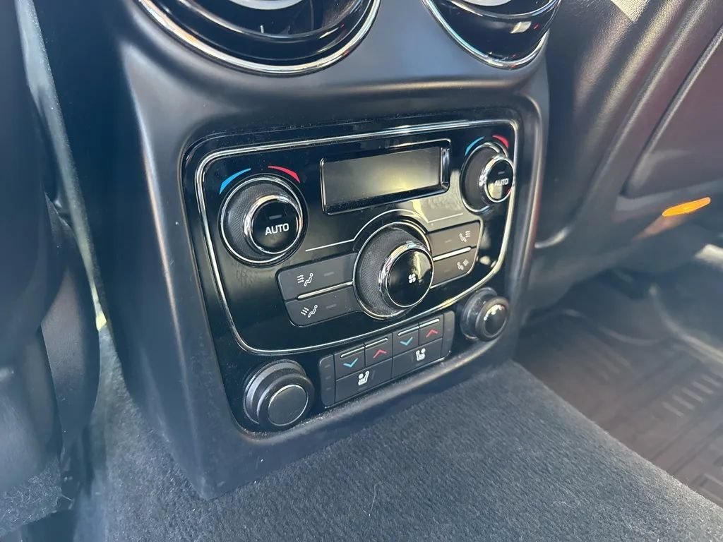 Used 2019 Jaguar XJ R-Sport AWD/4WD image 18