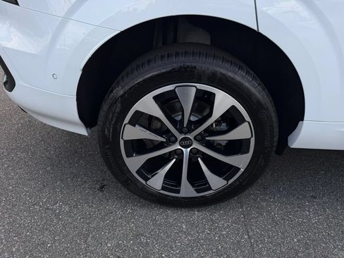 New 2026 Audi Q3 quattro 2.0T AWD/4WD image 10