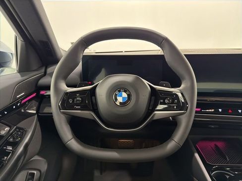 Used 2026 BMW 530i xDrive image 30