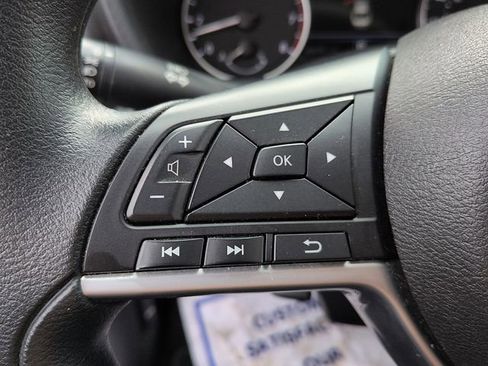 Used 2024 Nissan Sentra SV image 17