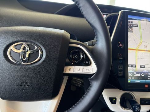 Used 2019 Toyota Prius Prime Advanced FWD image 16