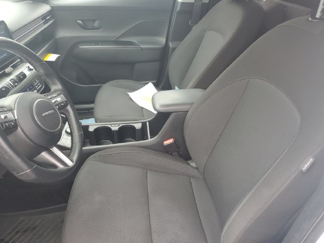 Certified 2025 Hyundai Kona SEL AWD/4WD image 17