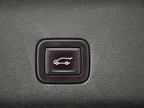 Used 2023 Chevrolet Tahoe Z71 AWD/4WD image 53