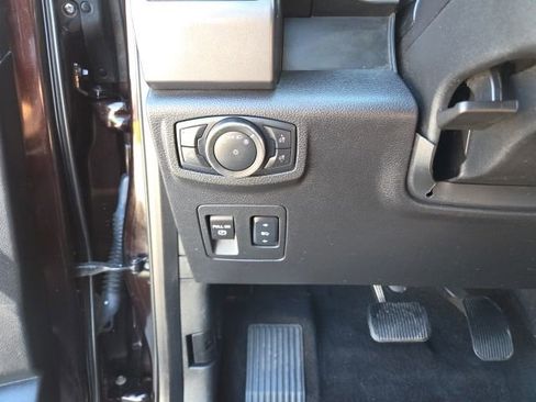 Used 2018 Ford F150 XLT w/ Equipment Group 302A Luxury AWD/4WD image 28