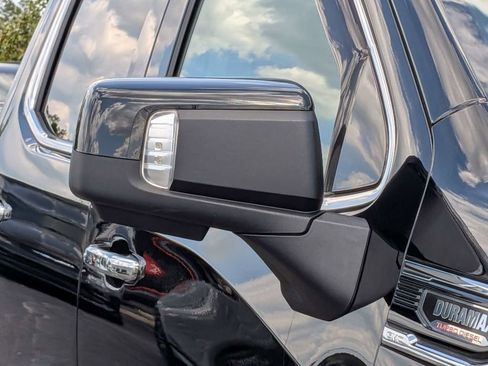 Used 2024 GMC Sierra 1500 Denali AWD/4WD image 11