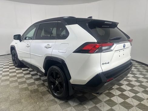 Used 2021 Toyota RAV4 XSE AWD/4WD image 5
