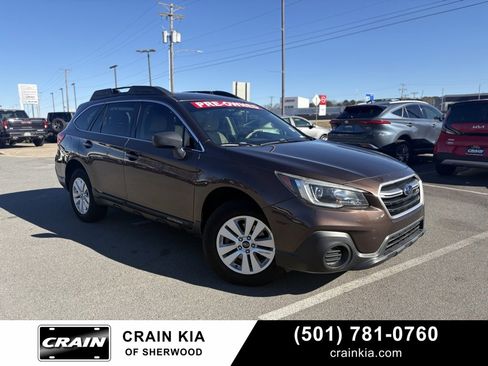 Used 2019 Subaru Outback 2.5i image 1