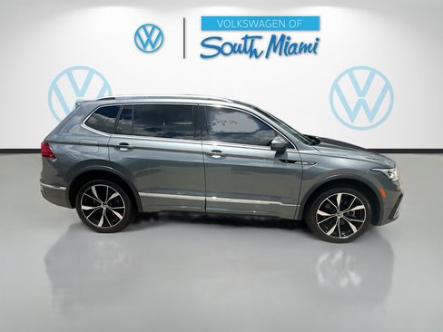 Used 2022 Volkswagen Tiguan SEL R-Line AWD/4WD image 8