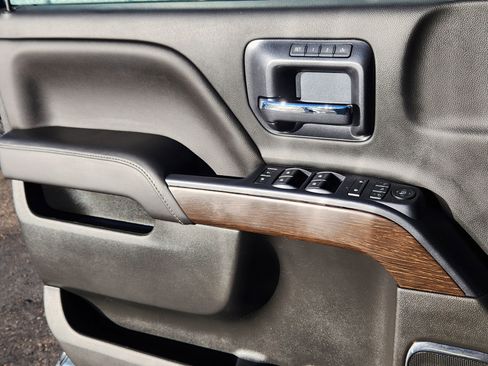 Used 2018 GMC Sierra 1500 Denali w/ Denali Ultimate Package image 11