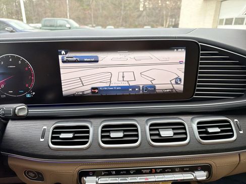 New 2026 Mercedes-Benz GLS 450 4MATIC image 31