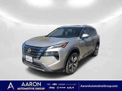 Used 2025 Nissan Rogue SL w/ SL Premium Package