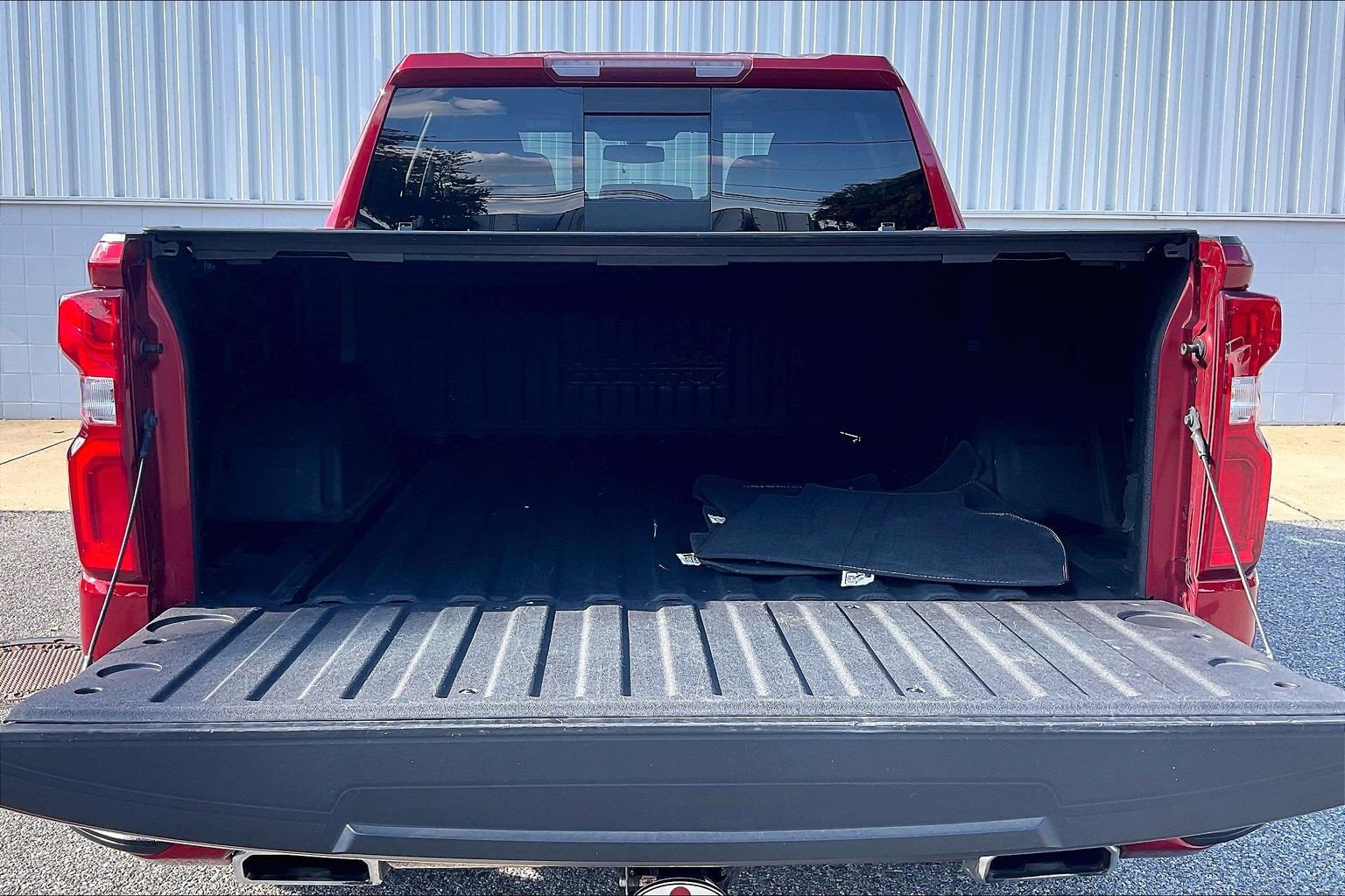 Used 2021 Chevrolet Silverado 1500 High Country w/ Z71 Off-Road Package AWD/4WD image 40