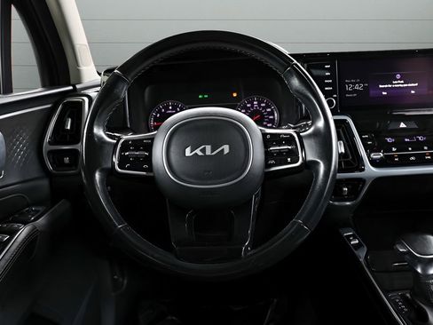 Used 2022 Kia Sorento SX AWD/4WD image 25