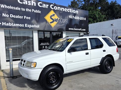 Used 2003 Isuzu Rodeo S RWD image 10