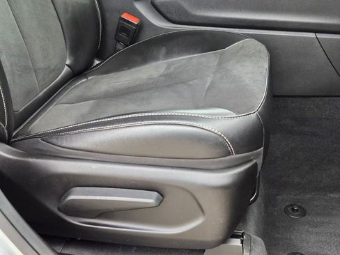 Used 2025 Jeep Grand Cherokee L Laredo RWD image 29