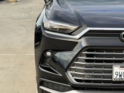 Used 2026 Toyota Grand Highlander AWD Hybrid image 7