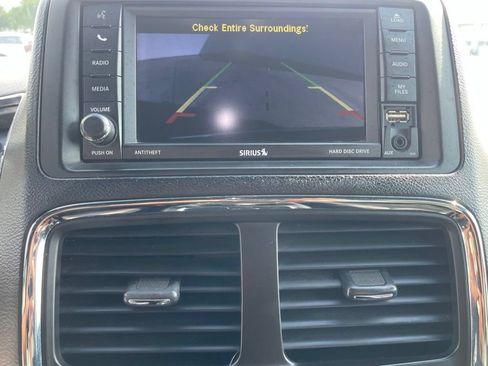 Used 2017 Dodge Grand Caravan GT FWD image 10