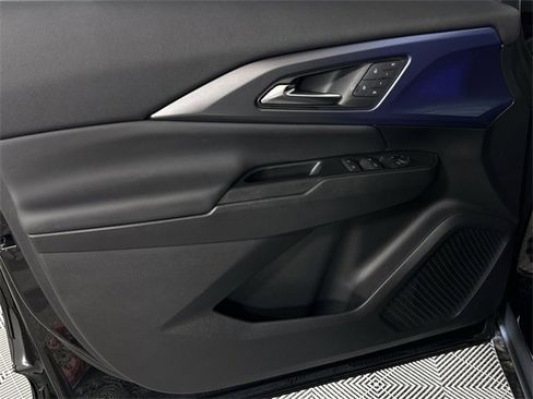 New 2025 Chevrolet Equinox EV LT w/ Convenience Package II image 21