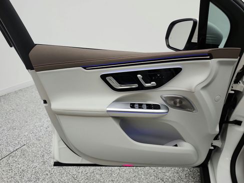 Used 2023 Mercedes-Benz EQE 350+ SUV image 14