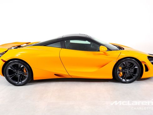 Used 2019 McLaren 720S image 10