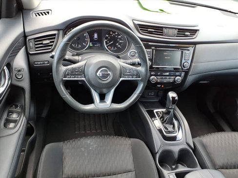 Used 2018 Nissan Rogue SV AWD/4WD image 11