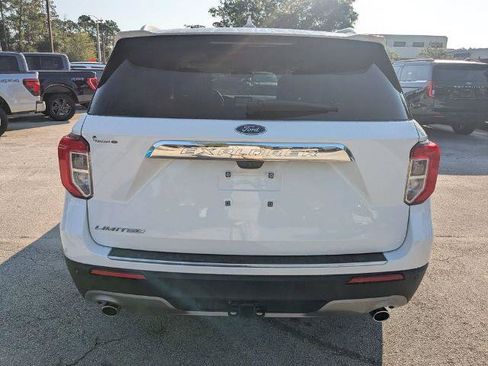 Certified 2023 Ford Explorer Limited w/ Equipment Group 301A RWD image 5