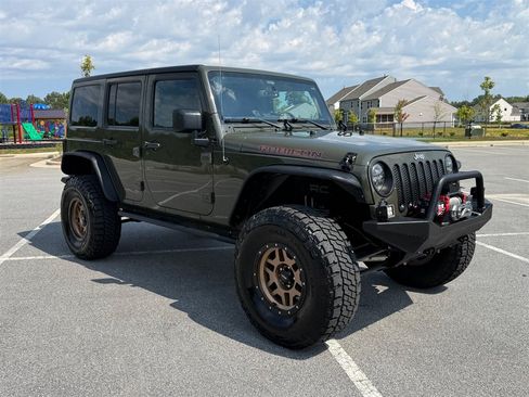 Used 2015 Jeep Wrangler Unlimited Rubicon w/ Dual Top Group AWD/4WD image 7