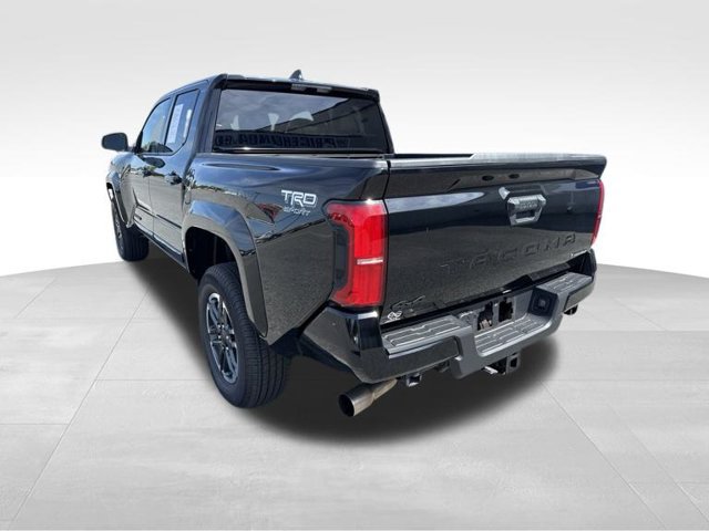 Used 2025 Toyota Tacoma TRD Sport AWD/4WD image 6
